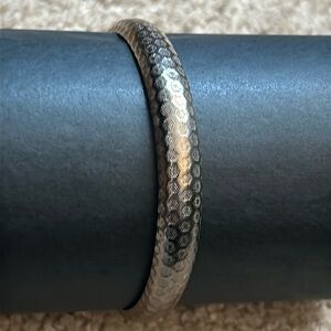 Women’s vintage dark silver‎ tone unique patterned bangle bracelet one size